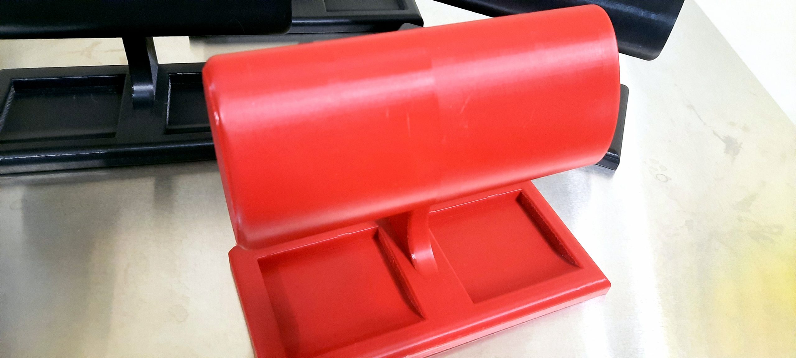Executive Watch & Accessories Organizer Stand Red